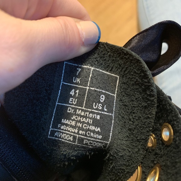 DR. MARTENS rare johari 12 eyelet tall ribbon boot - Picture 7 of 8